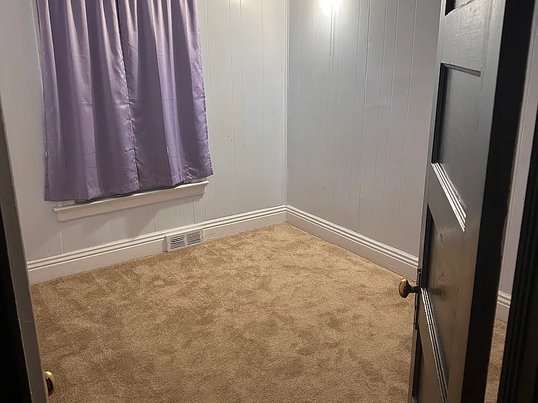 49 Brewster St #1 — Photo 9