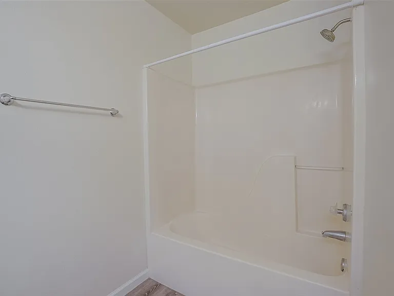 610 Lincoln Ave — Photo 18