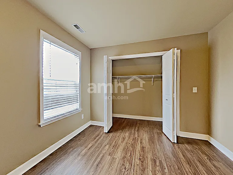 1017 Aenon Cir — Photo 15