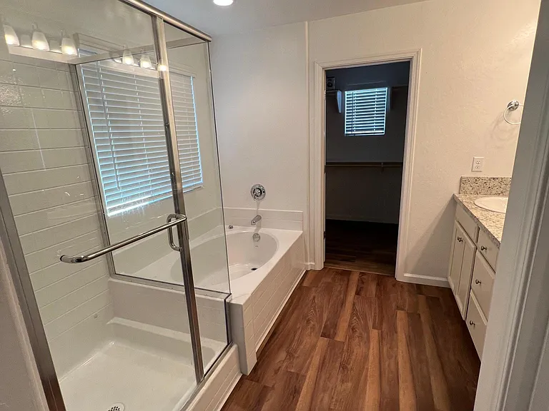 6720 E Vassar Ave — Photo 32