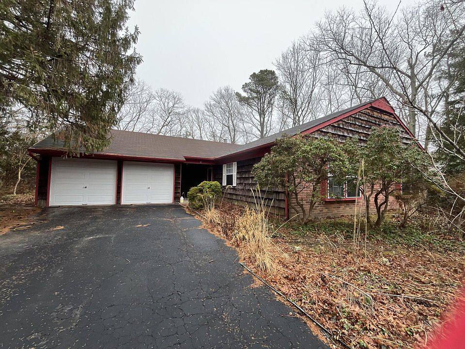 1st image of 7 Falmouth Drive