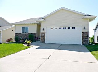 4921 Millenium Dr, Cedar Falls, IA 50613