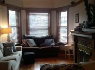 847 W Roscoe St APT 3, Chicago, IL 60657