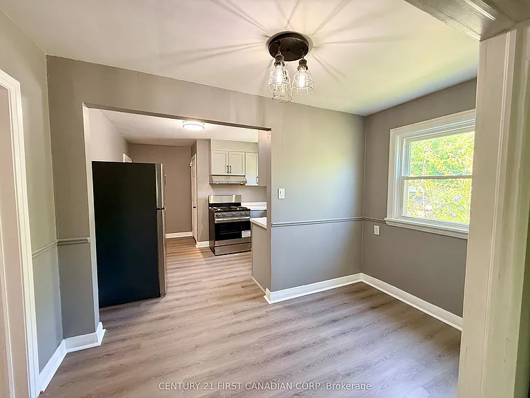 363 Ashland Ave #1 — Photo 7