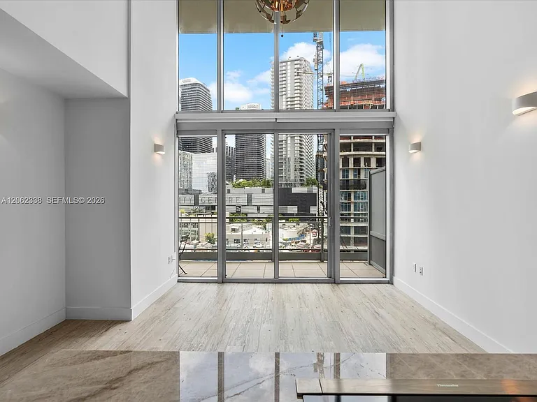 92 SW 3rd St #704 — Photo 4