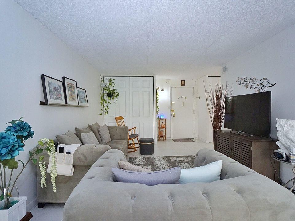 5 Windham Loop Staten Island NY Zillow