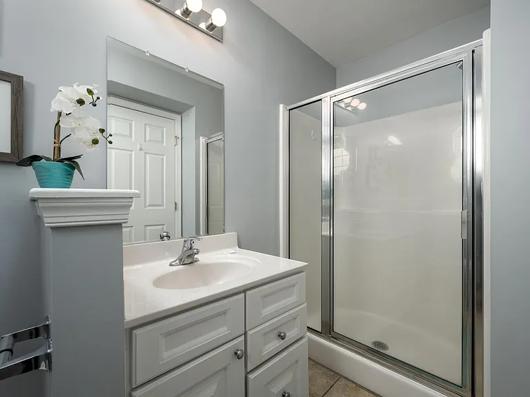 803 N Baltimore Ave #B — Photo 8