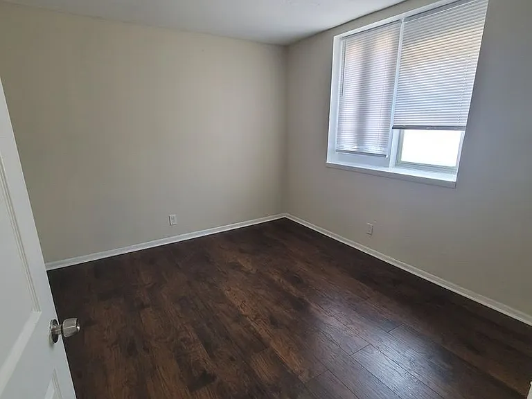 2909 W Cermak Rd #G — Photo 5