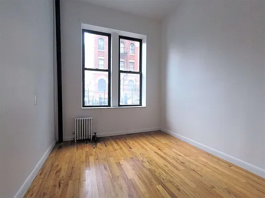 Rented by Green Home NY Realty LLC | media 14