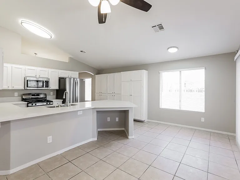 7113 Junction Village Ave — Photo 6