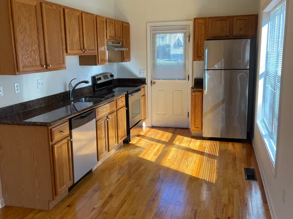 15 Washington St APT 1, Milford, CT 06460