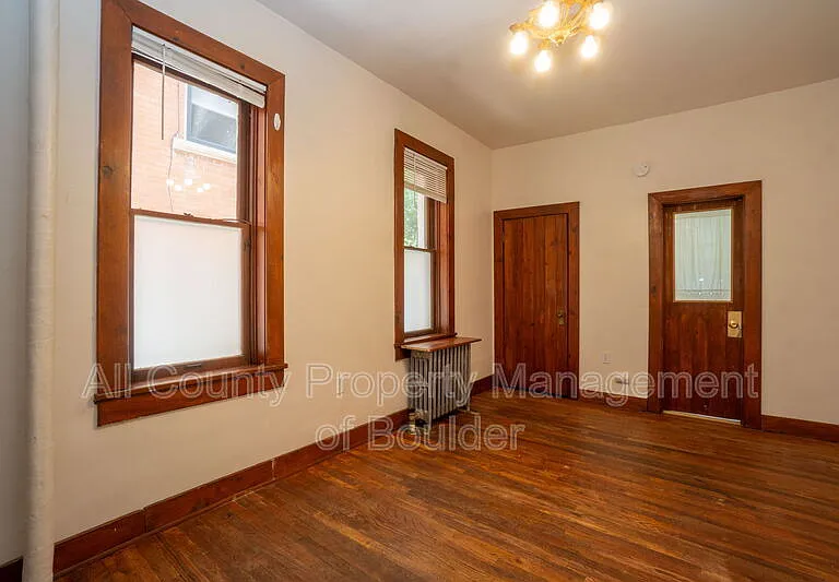 2408 8th St #4 — Photo 5