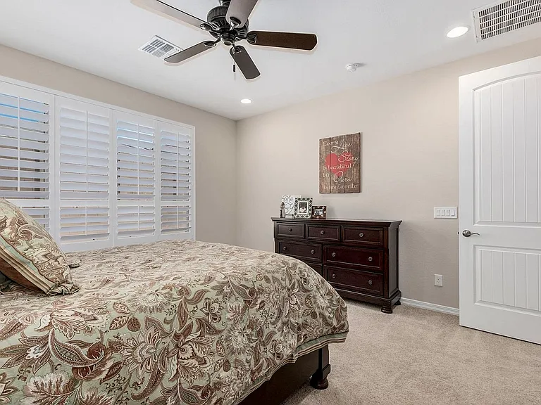 7228 W Tombstone Trl — Photo 18