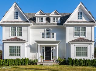 69 Sheephill Rd, Riverside, CT 06878