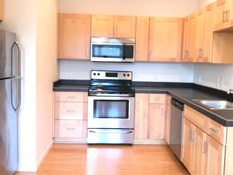 925 NE 22nd Ave #1 — Photo 1