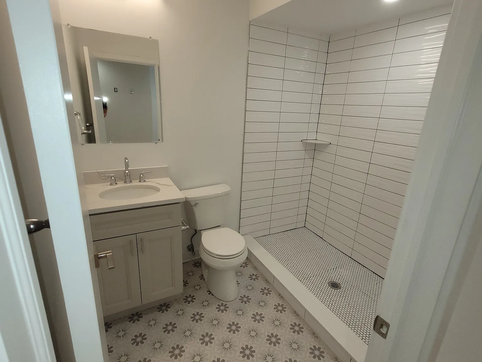 2 bed, 2.5 bath, 1100 sqft, $2,000 — Photo 4
