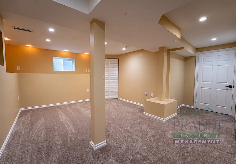 40 Pleasant Ln — Photo 17