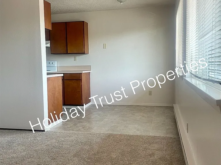 422 East Bay — Photo 8