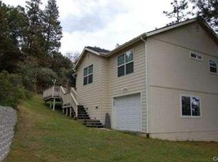 42504 Buckeye Rd, Oakhurst, CA 93644