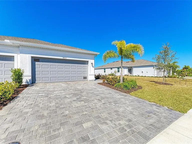 8613 Seasalt Loop — Photo 14