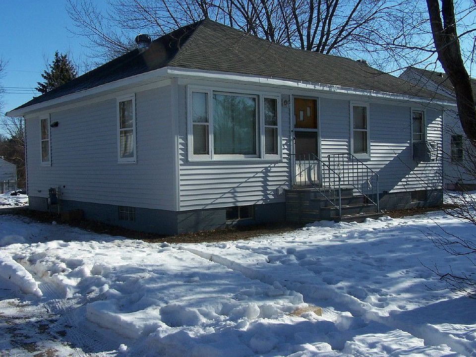2nd image of 3121 Mars Ave
