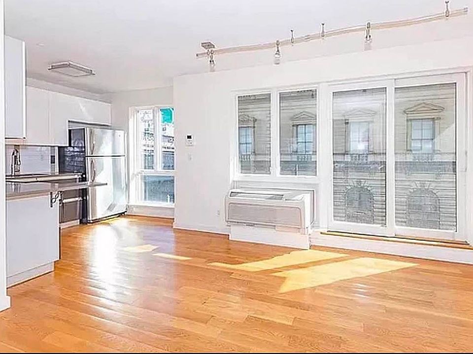 1st image of 400 Bedford Ave APT 3B