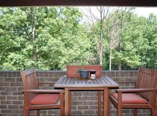 11232 Chestnut Grove Sq APT 335, Reston, VA 20190