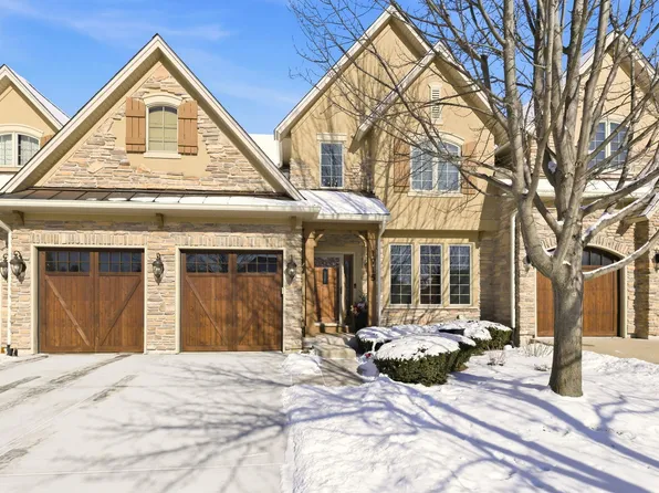 1715 Amelia Ct, Naperville, IL 60565