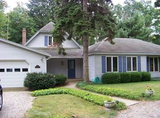 6950 Wiley Rd, Fennville, MI 49408