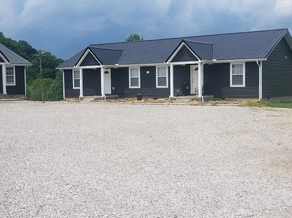 24 Miles Cemetery Rd, Barbourville, KY 40906