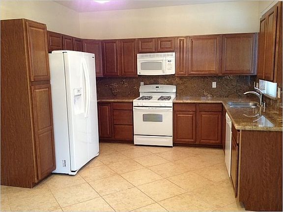 3rd image of 10016 Lemon Valley Ave