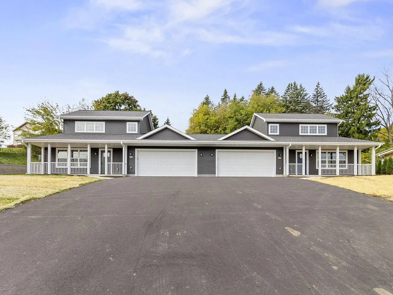 1904 River DRIVE photo 1
