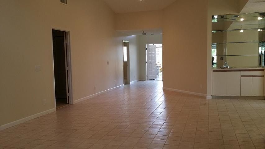 2nd image of 6969 Fountains Cir