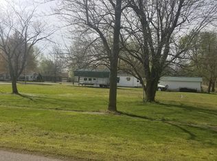 1000 W Maple St, Columbus, KS 66725