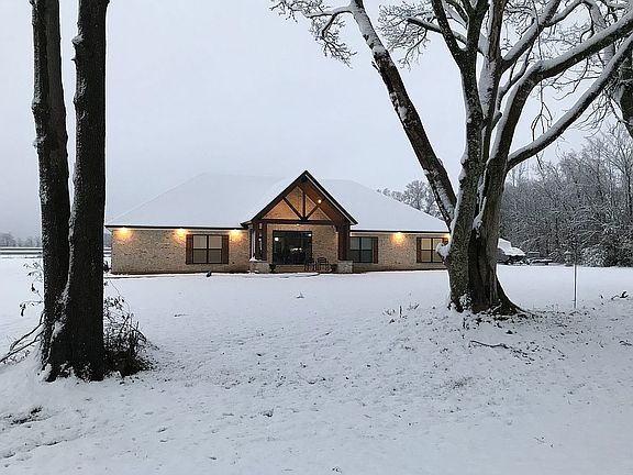 2nd image of 175 Davis Lake Rd