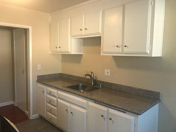 3rd image of 1624 Hollenbeck Ave APT 19