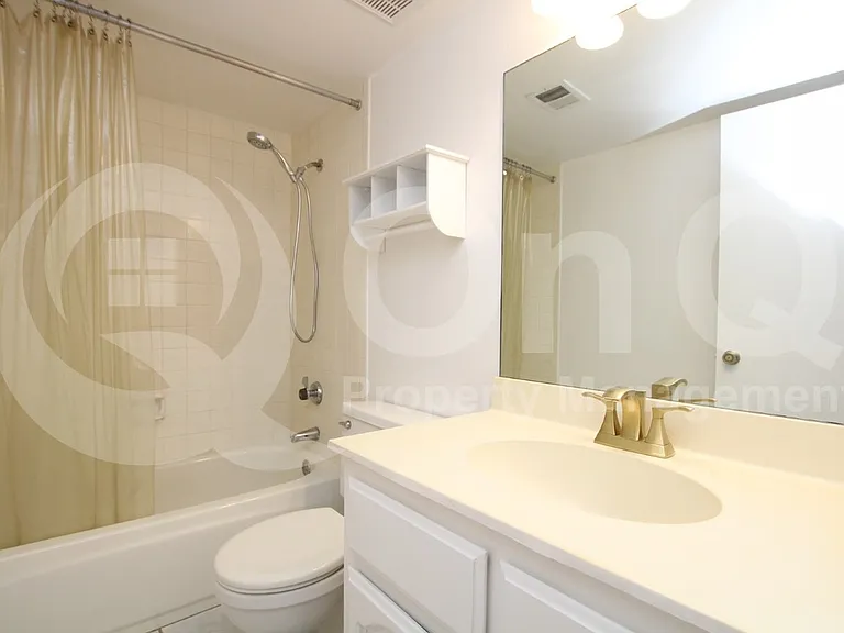 2211 W Turney Ave #B — Photo 11