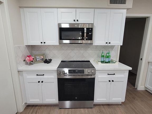 4th image of 4636 E FLORIAN Avenue