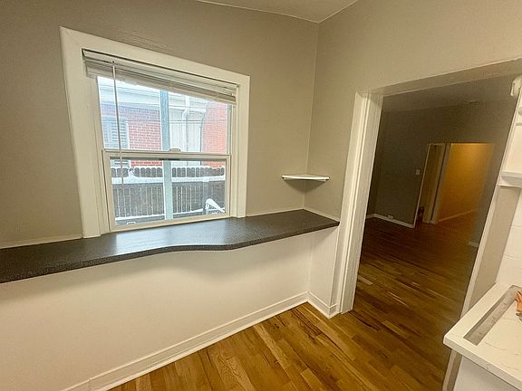 4th image of 521 S Grant St APT 2