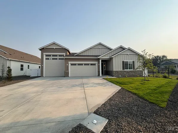 2460 E Gleneagle Dr, Eagle, ID 83616