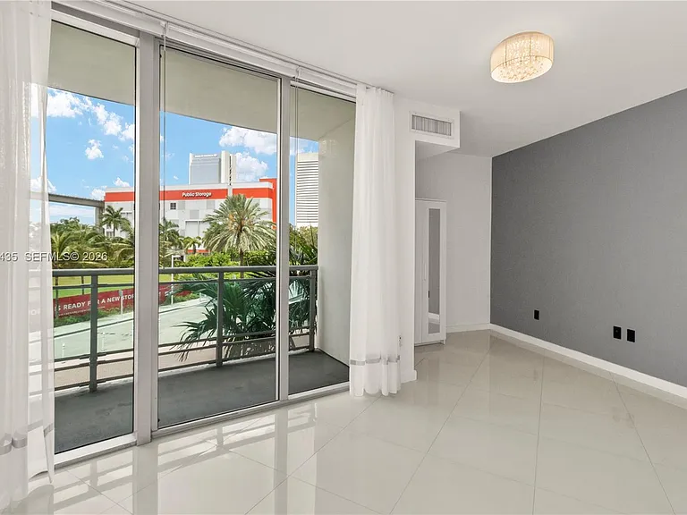 350 S Miami Ave #312 — Photo 29