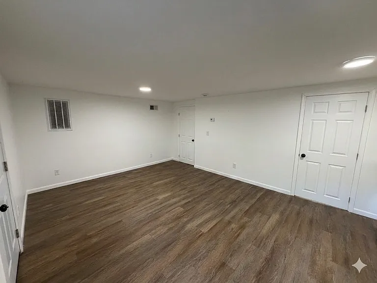 4230 Skyline Dr #B — Photo 2