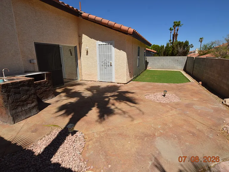 8661 Portofino Ct — Photo 13