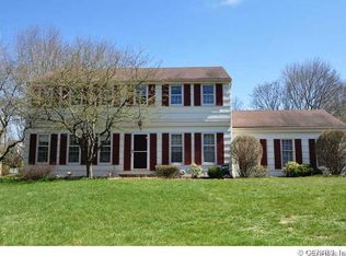 8 Old Forge Ln, Pittsford, NY 14534