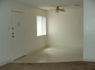 1820 Indn Schl Rd NW APT 114, Albuquerque, NM 87104