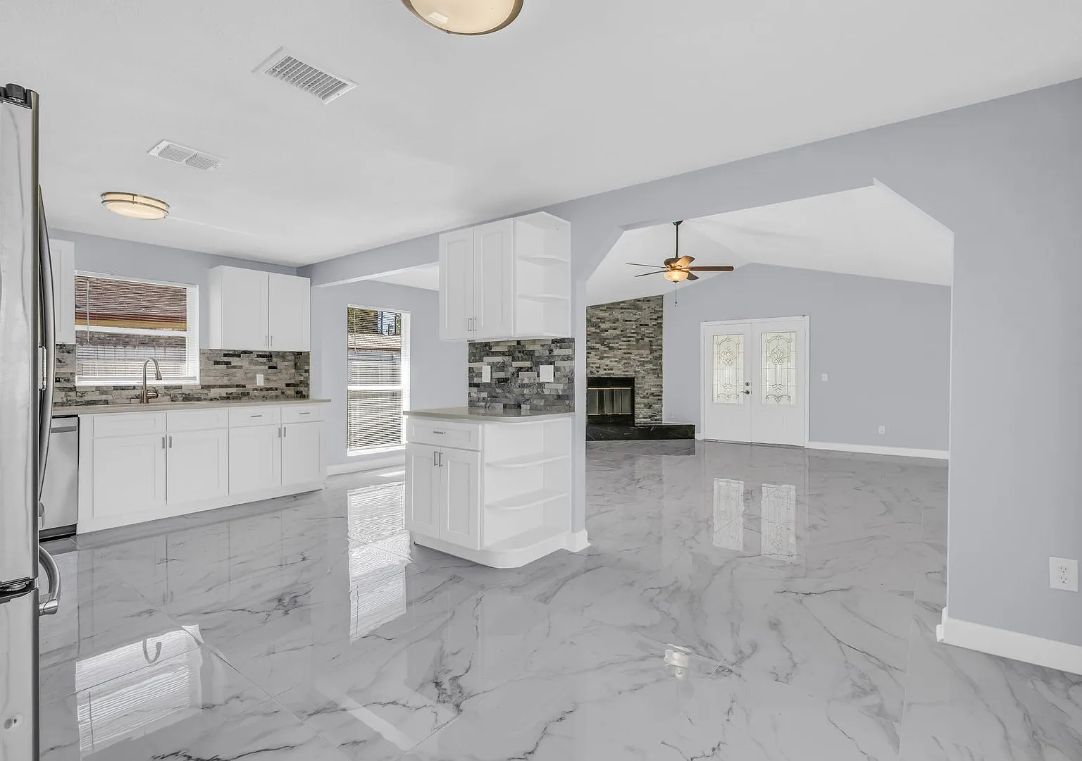 Inviting-All Brick-3 bedroom Home — Photo 3