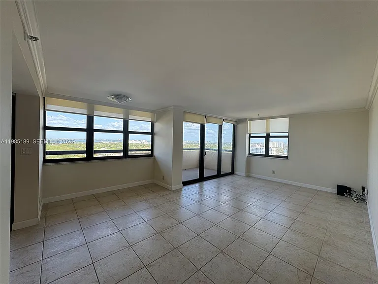 2555 Collins Ave #2002 — Photo 4