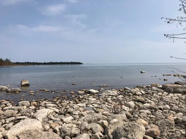 40826 S Cream City Point Rd, Drummond Island, MI 49726