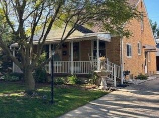 1720 Harwood Ave, Royal Oak, MI 48067