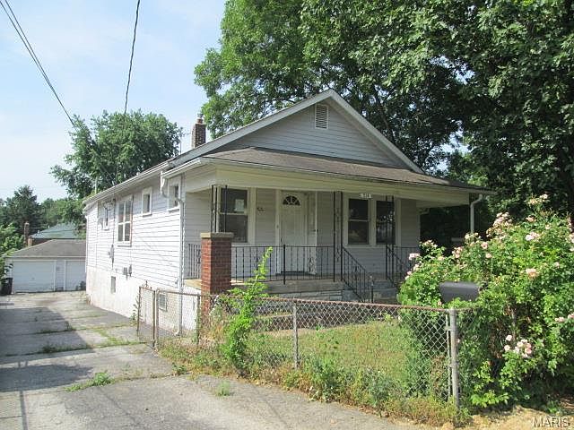 1st image of 314 W Arlee Ave